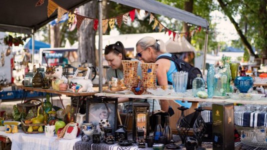 flea-market-texas-1.jpg