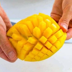 how-to-cut-a-mango-sq-1200-500x500.jpg