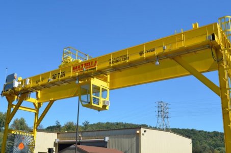 article-what-is-a-gantry-crane-featured.jpg
