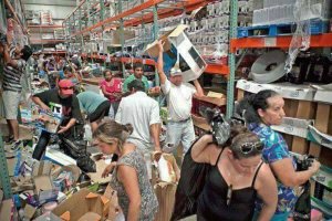 looters.jpg