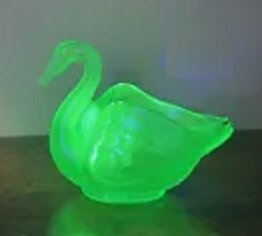 Fenton green swan2.jpg