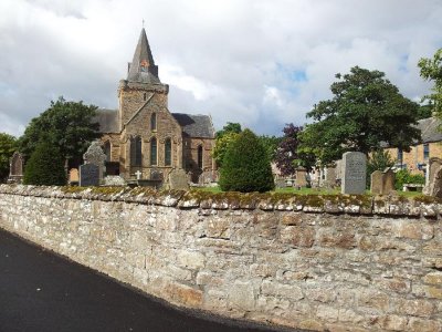 Dornoch_Cathedral_(August_2013).jpg