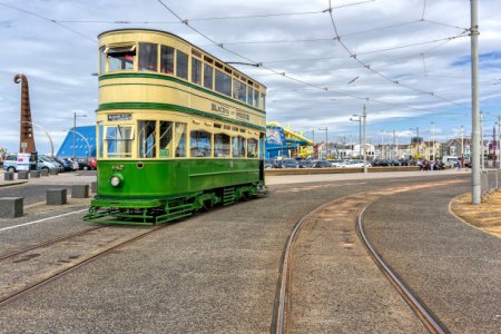 tram1.jpg