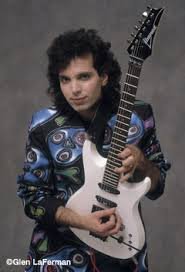 joesatriani2.jpg joesatriani2.jpg