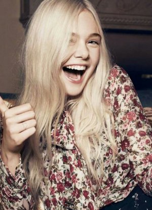 elle laughing 1.jpg