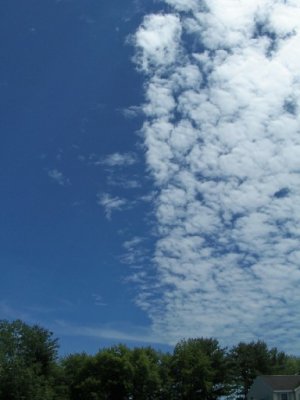clouds Jun 22, 2023.jpg