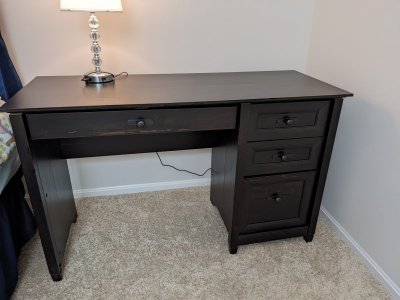found a clean desk.jpg