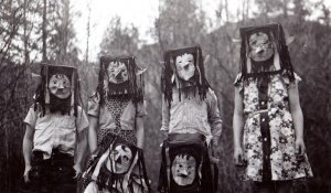Haunting Vintage Halloween Photographs Before the 1950s (6).jpg