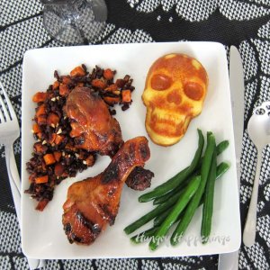 halloween-dinner-corn-bread-skulls.jpg halloween-dinner-corn-bread-skulls.jpg
