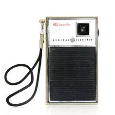 42d75efc40efc1d4b4d10a145b3ed689--transistor-radio-radios.jpg