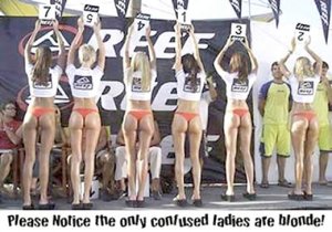 dumb-blonde-humor-bikini-contestants.jpg