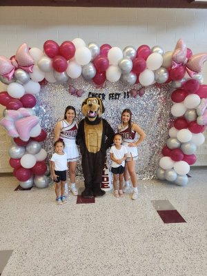 cheerleading 2.jpg