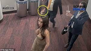 Lauren Boebert gave usher the FINGER after being booted from Denver  Beetlejuice musical performance - as pregnant woman who sat behind GOP rep  shares details of lawmaker's horrific behavior | Daily Mail Online