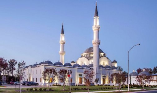 Diyanet Center Exterior - Maryland.jpg