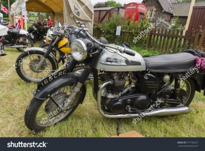 stock-photo-llangollen-wales-uk-july-norton-dominator-ss-a-classic-british-motorbike-from-at-7...jpg