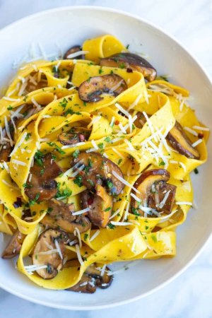 Mushroom-Pasta-Recipe-4-1200-297667251.jpg