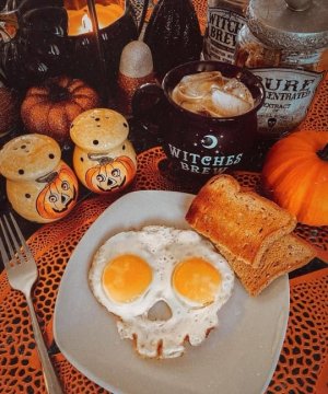 halloween breakfast.jpg