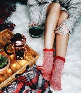 christmas-coffee-cozy-legs-Favim.com-5267956.jpeg