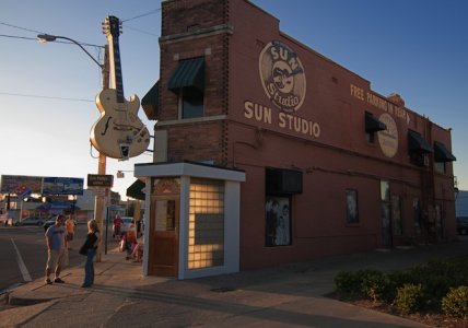 SunStudios660.jpeg