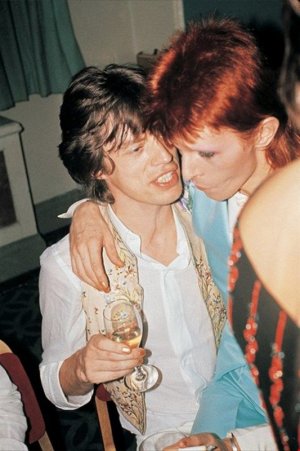 Mick Jagger and David Bowie02.jpg