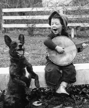 Boy wi Banjo.jpg