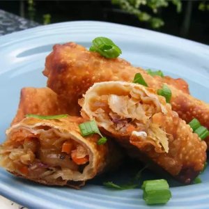 Cindi's Egg Rolls - Photo by abapplez_.JPG