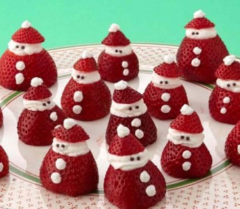 strawberrysantas.jpg