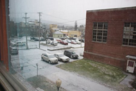 snowing0.JPG