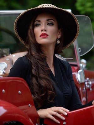 bo morn swell life red car.jpg