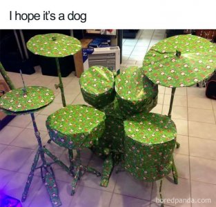 christmas-memes-124-5bfd3b95a2918__700-1.jpg