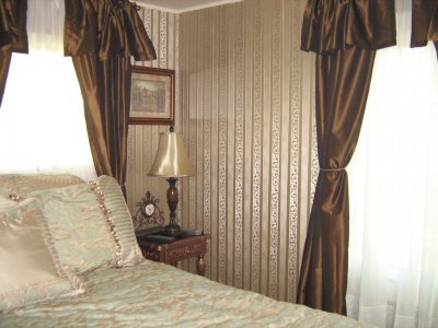 Bedroom and Christmas 2007 002.jpg