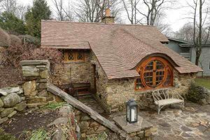 real_hobbit_house_03.jpg