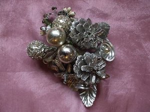 corsage.jpg