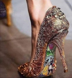elegant shoe.jpg