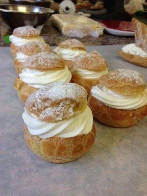 cream puffs.jpg