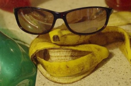 bananaglasses.jpg