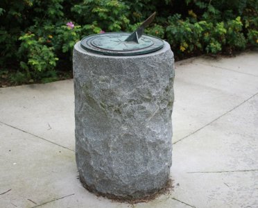 sundial0.JPG