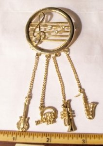brooch44.jpg