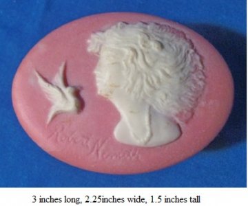 cameo trinket box1.jpg