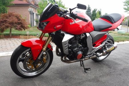 2004 Kawi Z1000.jpg