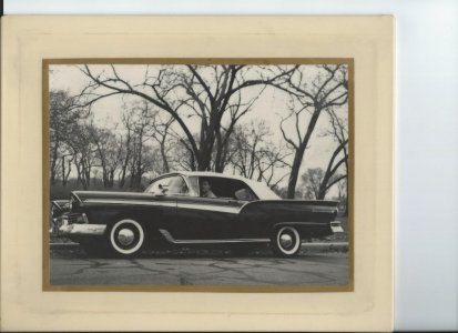 1957 Ford.jpg