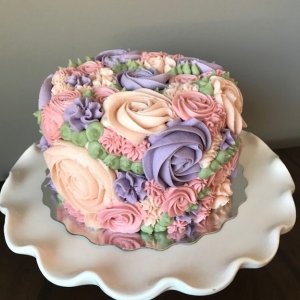 flowerycake.jpg