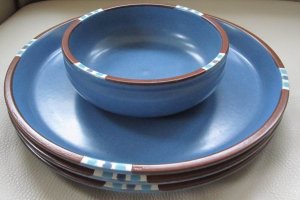 3-dansk-sky-blue-mesa-dinner-plates-aztec-rim-japan-10-3-8-dessert-bowl-5-7-8-ba4fed992a5615fbf0.jpg