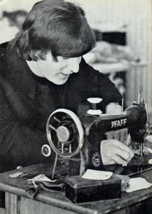 lennon1.jpg
