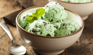 minted chocolate chip ice cream.png
