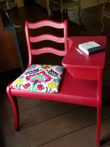 telephone table (570x760).jpg