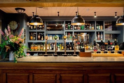 NewQueenPub-16.jpg