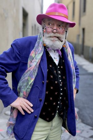 stylish-seniors-advanced-style-older-and-wiser-ari-seth-cohen-44-5721fc951b12c__700[1].jpg