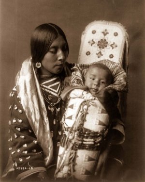 Native_American_life_1900s (3).jpg