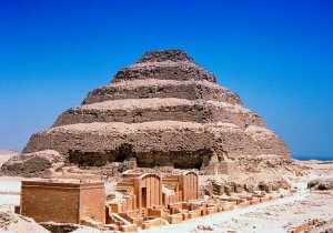 Djoser_Step_Pyramid-5683d9385f9b586a9e03e725.jpg